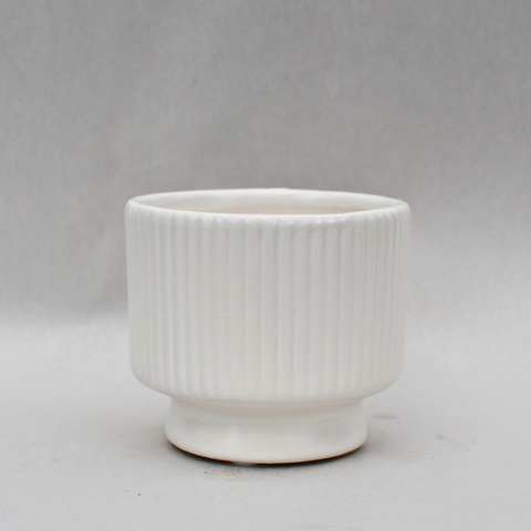 Cache-pot ligné blanc