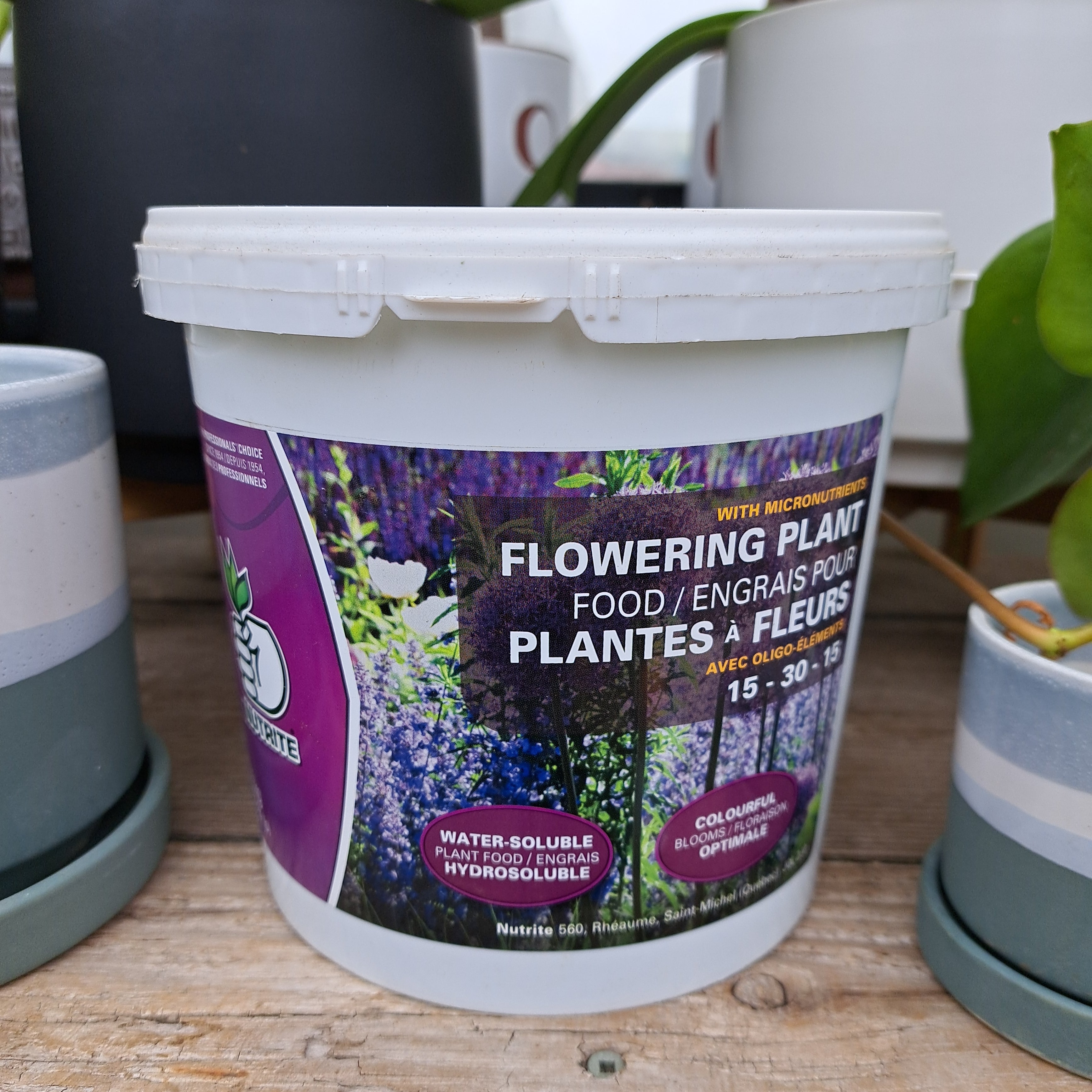 Fertilizer for flowering plants Nutrite