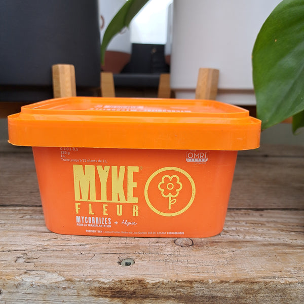 myke potting mix Mycorrhizae for flowers MYKE – Serres Lavoie