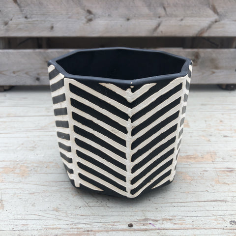 4 Inch Black And Cream Lined Jar