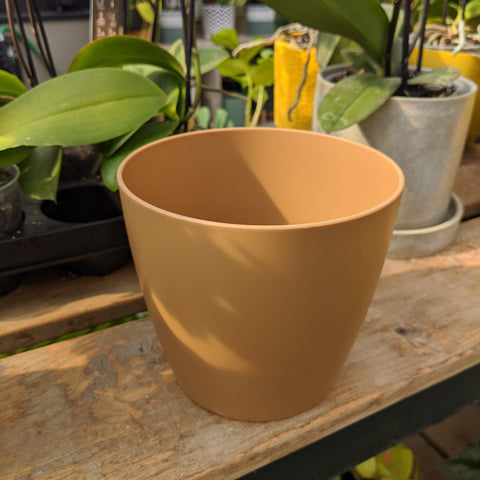 San Remo plastic plant pot