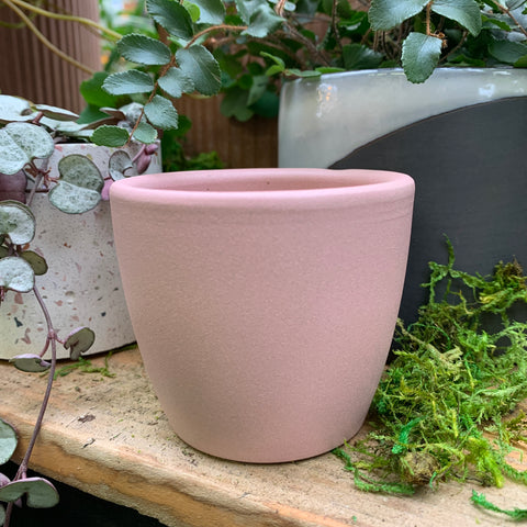 Nubia old pink plant pot 